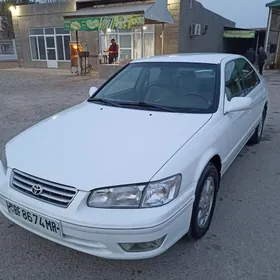 Toyota Camry 1999
