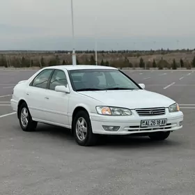 Toyota Camry 2000