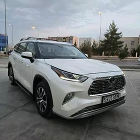 Toyota Highlander 2020