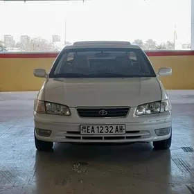 Toyota Camry 2000