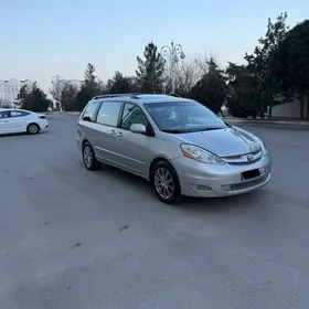 Toyota Sienna 2008