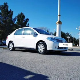 Nissan Versa 2010