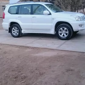 Toyota Land Cruiser Prado 2004