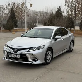 Toyota Camry 2020