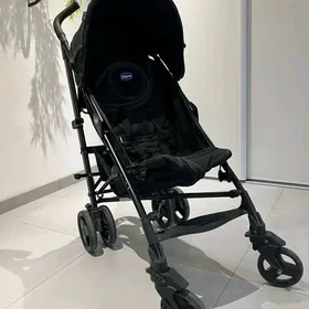 Коляска Chicco.