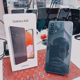 SAMSUNG A32