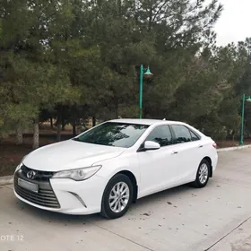 Toyota Camry 2017