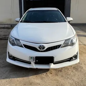Toyota Camry 2013