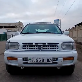 Nissan Pathfinder 1997