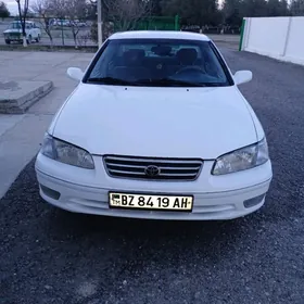 Toyota Camry 1999