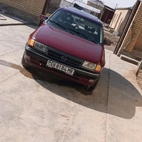 Opel Astra 1992