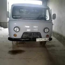 UAZ 2206 1989