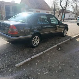 Mercedes-Benz C250 1994