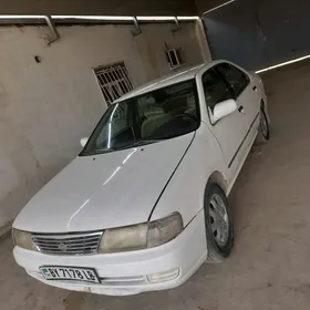 Nissan Sunny 1996