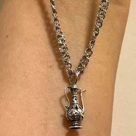 цель с кулоном