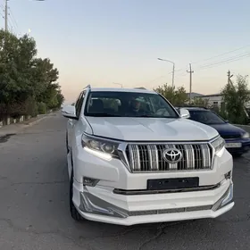 Toyota Land Cruiser Prado 2010