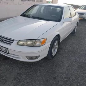 Toyota Camry 2000