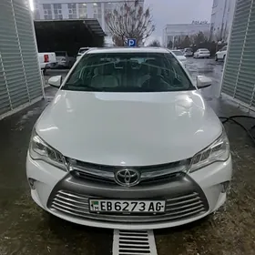 Toyota Camry 2017