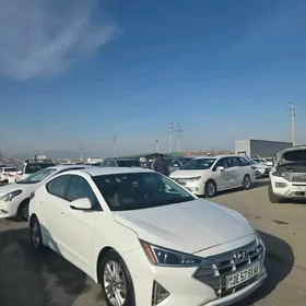 Hyundai Elantra 2020