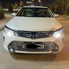Toyota Camry 2016