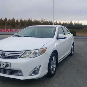 Toyota Camry 2012