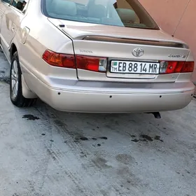 Toyota Camry 2000