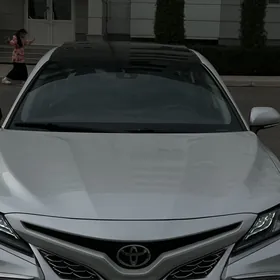 Toyota Camry 2022