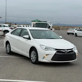 Toyota Camry 2017