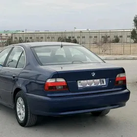 BMW E39 2002