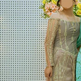 Gipur vecerni koynek