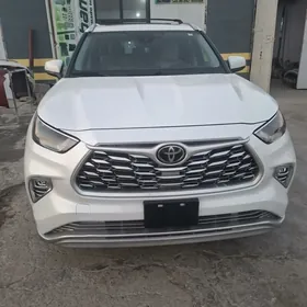 Toyota Highlander 2022