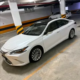 Lexus ES 350 2021