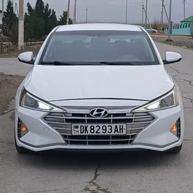 Hyundai Elantra 2019