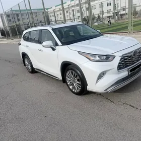 Toyota Highlander 2020