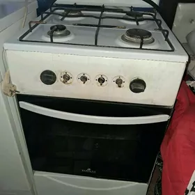 Продаю газ плиту