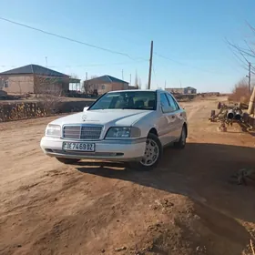 Mercedes-Benz S-Class 1995