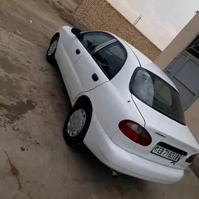 Daewoo Lanos 1999