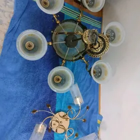 Болшой люстра