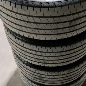 235 45 18 Bredistone