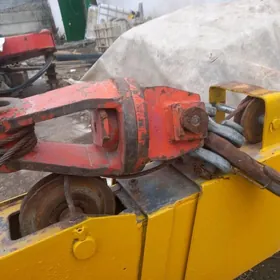 кручок..манипулятор