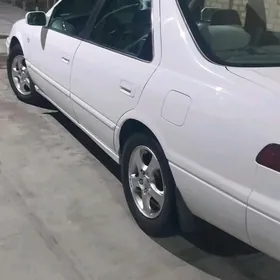 Toyota Camry 1998