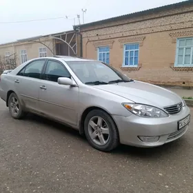 Toyota Camry 2003