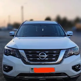 Nissan Pathfinder 2020