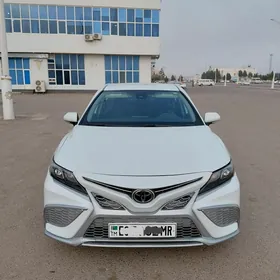 Toyota Camry 2022