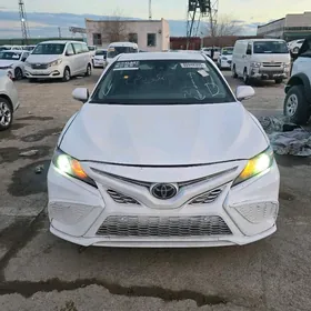 Toyota Camry 2022