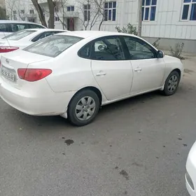 Hyundai Elantra 2010