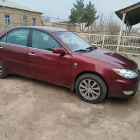 Toyota Camry 2004