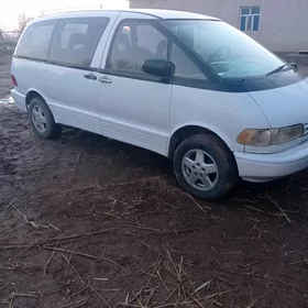 Toyota Previa 1992