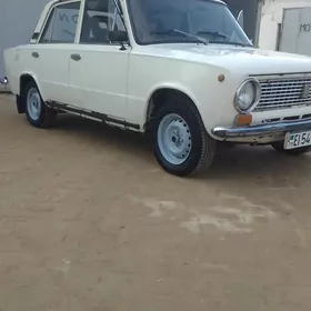 Lada 2104 1980