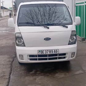 Kia Bongo 2012